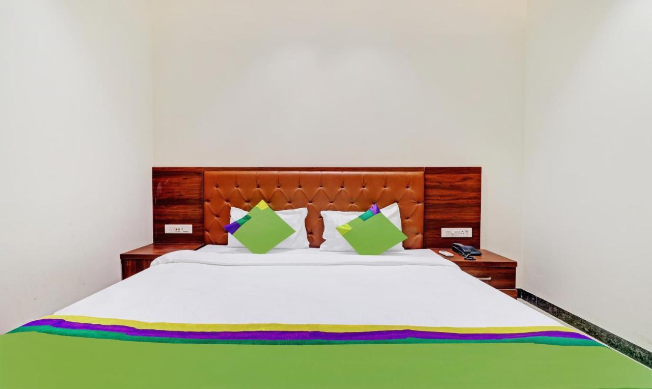 Treebo Trend Gt Palace Fatehabad Road Hotel Agra  Esterno foto